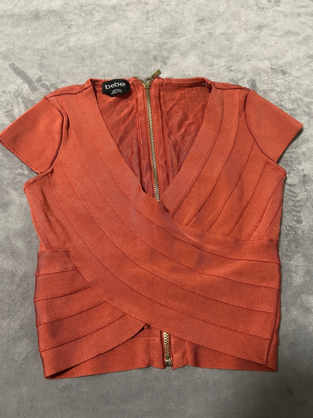 bebe Rust-Orange Bandage cropped top stringing gold tone zipper accent Sz Xs
